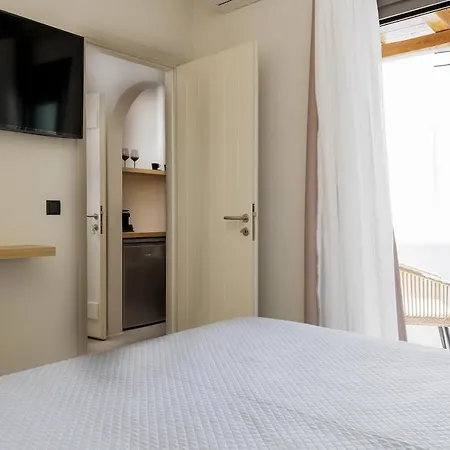 Aesthete Apart Otel Agia Anna (Naxos)