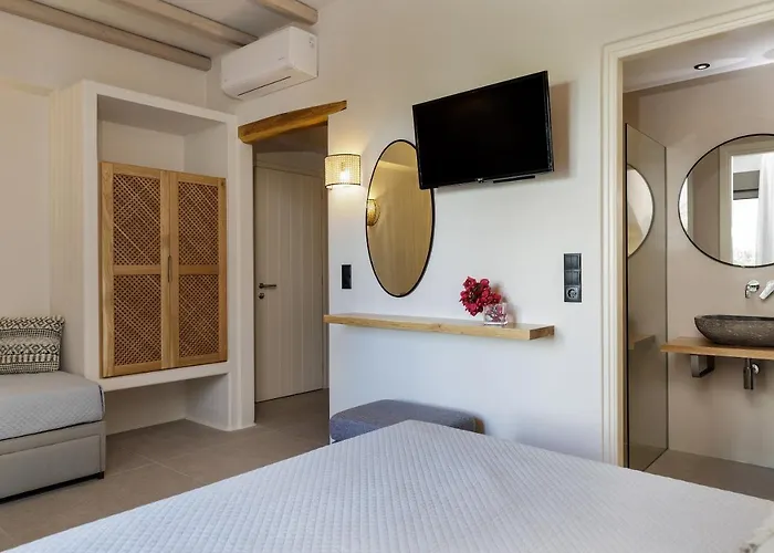 Aesthete Aparthotel 4*